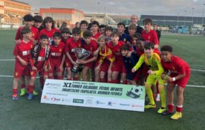 foto de real zaragoza. Equipo ganador del 11 torneo infantil de Aspace